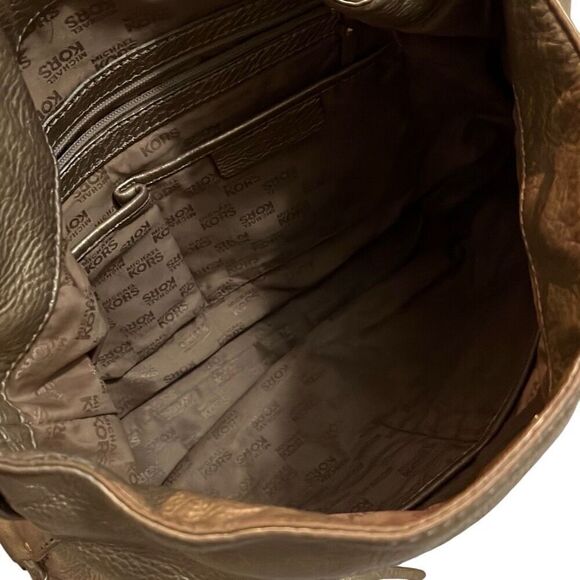 Michael Kors Hobo Purse - Picture 5 of 10